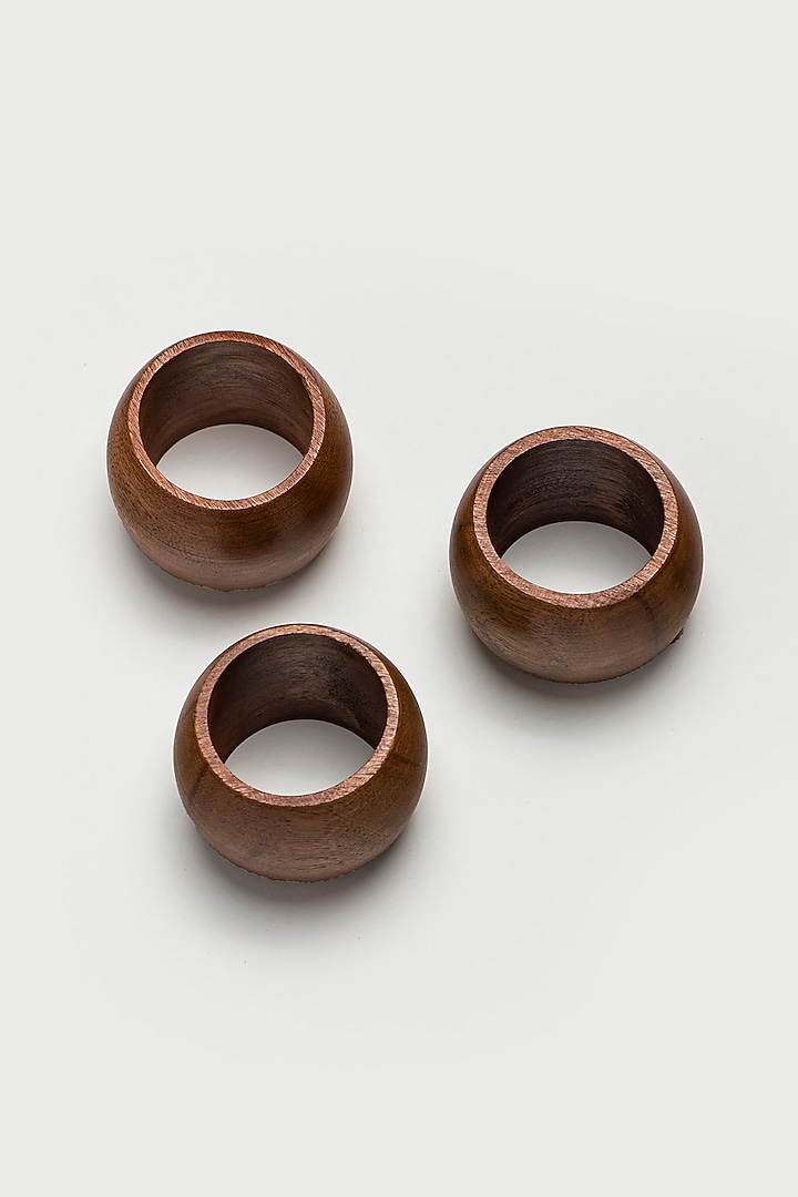 Natural Brown Mango Wood Oval Napkin Rings by Silken at Pernia's Pop Up Shop