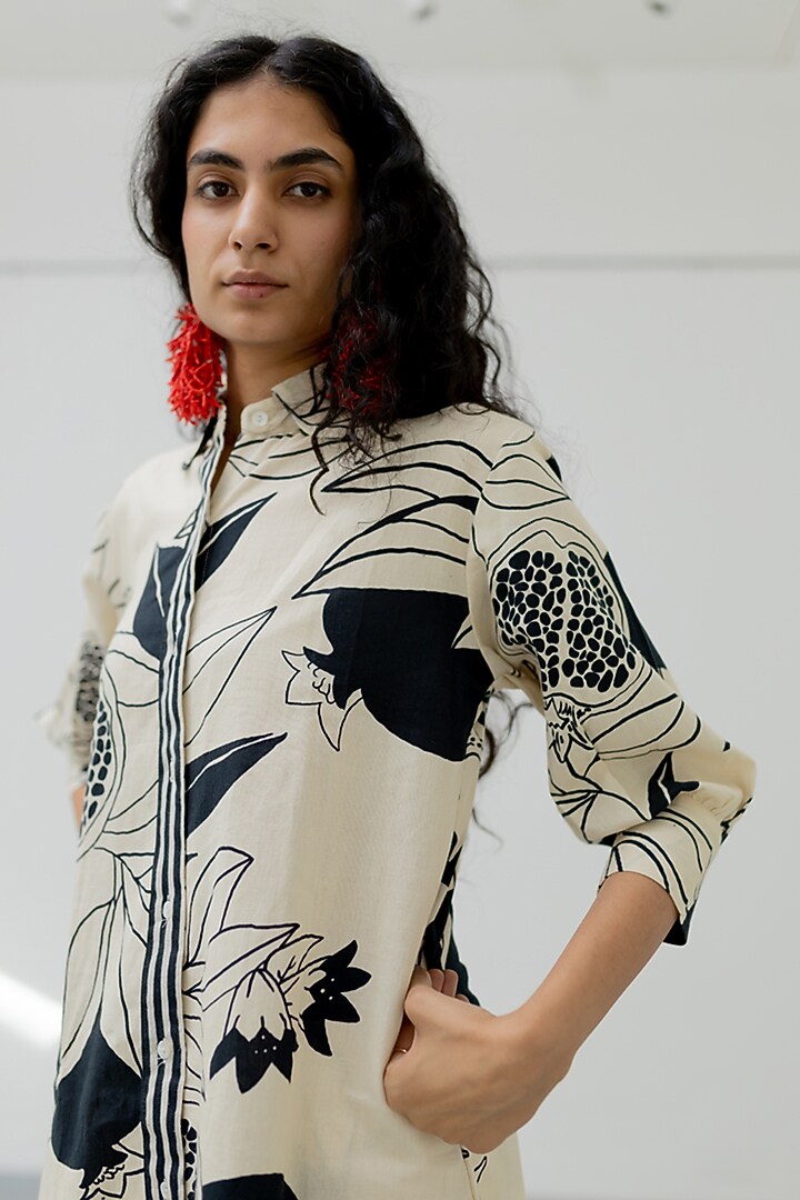 White Cotton Printed Tunic by Silai Studio at Pernia's Pop Up Shop
