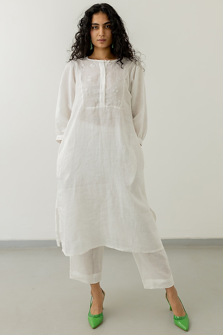 White Linen Embroidered Kurta Set by Silai Studio