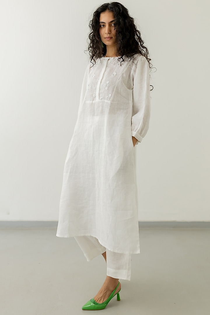 Black & White Linen A-Line Kurta Set with Modern Swan Print