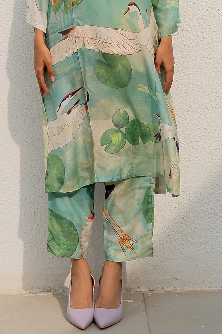 Green Silk Voile Printed Straight Kurta Set by Silai Studio at Pernia's Pop Up Shop