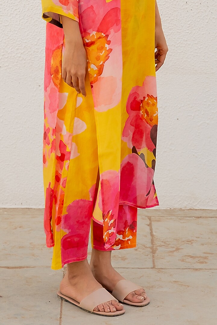 Yellow Silk Voile Printed Kurta Set by Silai Studio at Pernia's Pop Up Shop