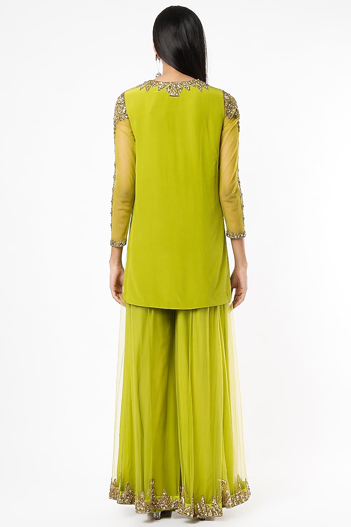 Olive Green Hand Embroidered Kurta Set by SIMRAT MARWAH at Pernia's Pop Up Shop