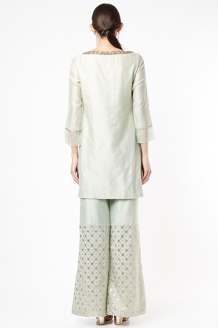 Mint Green Hand Embroidered Kurta Set by SIMRAT MARWAH at Pernia's Pop Up Shop