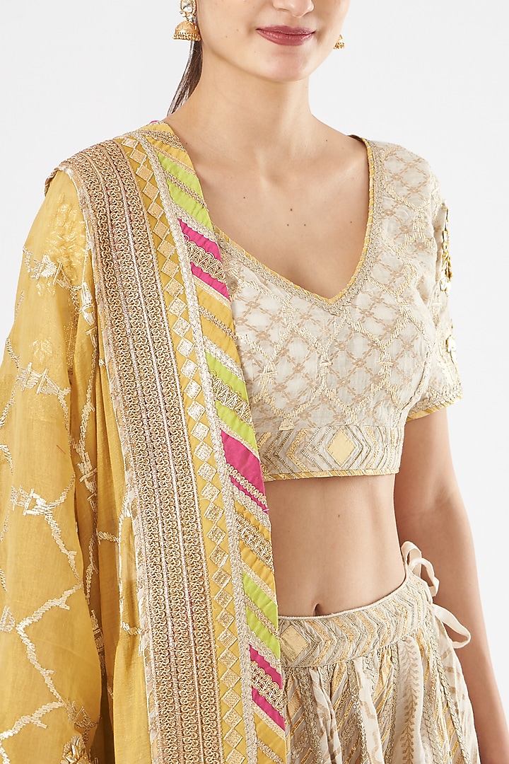 Beige Embroidered Bridal Lehenga Set by Simar Dugal at Pernia's Pop Up Shop