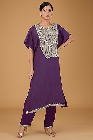 Purple Habutai Dori Hand Embroidered Kurta Set by Simar Dugal