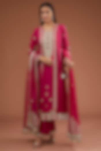 Reddish Pink Habutai Silver Dori Hand Embroidered Kurta Set by Simar Dugal at Pernia's Pop Up Shop