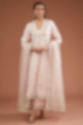 Light Pink Habutai Silver Dori Hand Embroidered Kurta Set by Simar Dugal at Pernia's Pop Up Shop