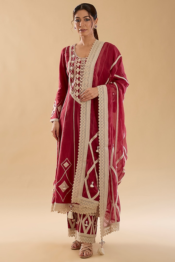 Red Linen Chikankari Embroidered Wedding Anarkali Set by Simar Dugal at Pernia's Pop Up Shop