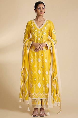 Yellow Chanderi Chikankari Embroidered Straight Kurta Set by Simar Dugal