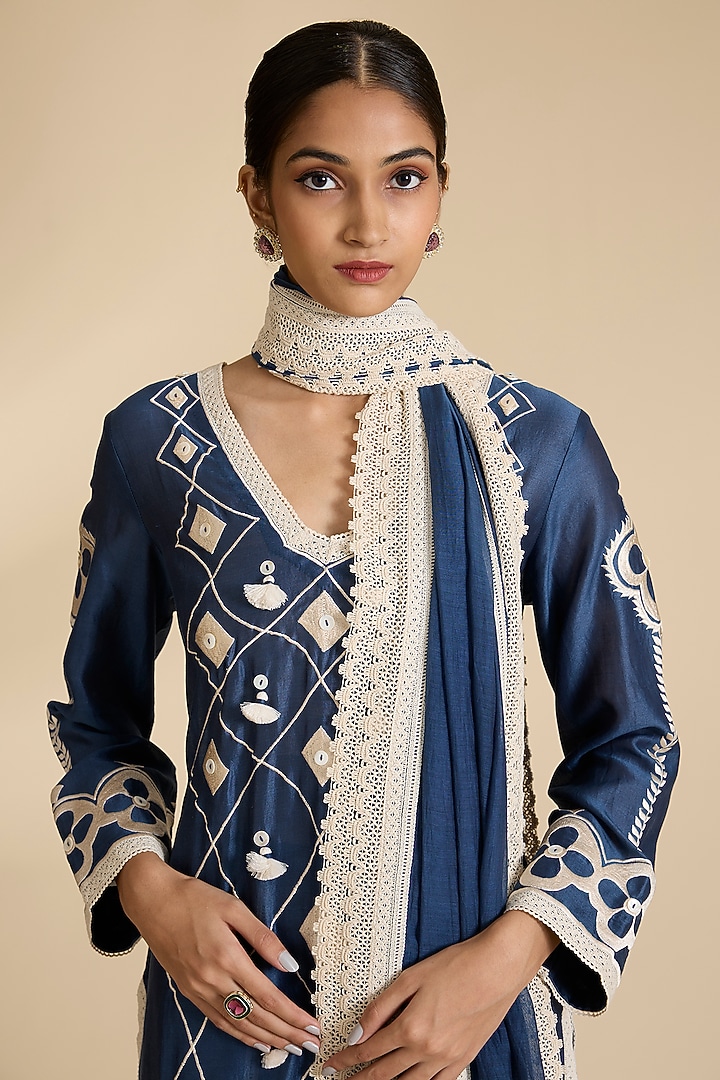 Blue Chanderi Chikankari Embroidered Straight Kurta Set by Simar Dugal at Pernia's Pop Up Shop