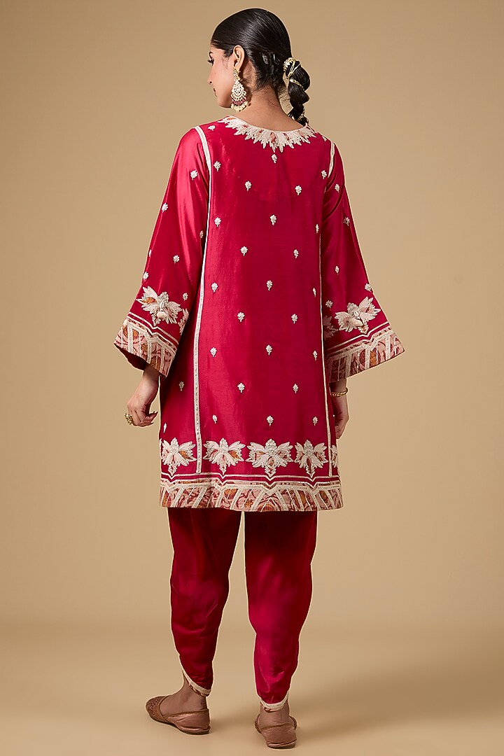 Red Chanderi Dori Embroidered Choga Kurta Set by Simar Dugal at Pernia's Pop Up Shop