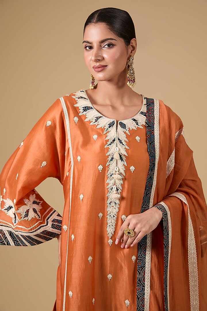 Orange Chanderi Dori Embroidered Choga Kurta Set by Simar Dugal at Pernia's Pop Up Shop