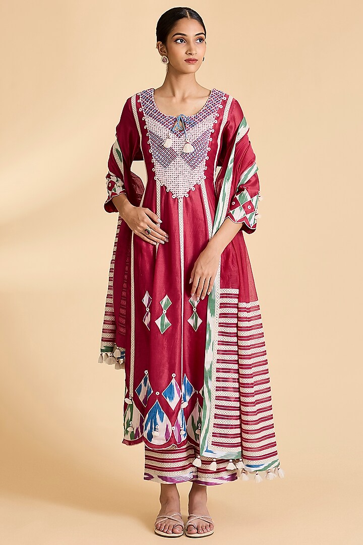 Red Chanderi Ikat Patchwork Wedding Anarkali Set by Simar Dugal at Pernia's Pop Up Shop