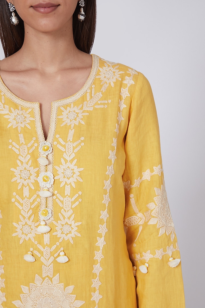 Yellow Dori Embroidered Kurta Set by Simar Dugal at Pernia's Pop Up Shop