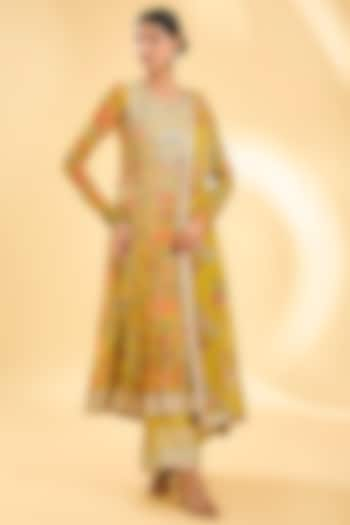 Yellow Georgette Printed & Zari Embroidered Pleated Anarkali Set by Simar Dugal at Pernia's Pop Up Shop