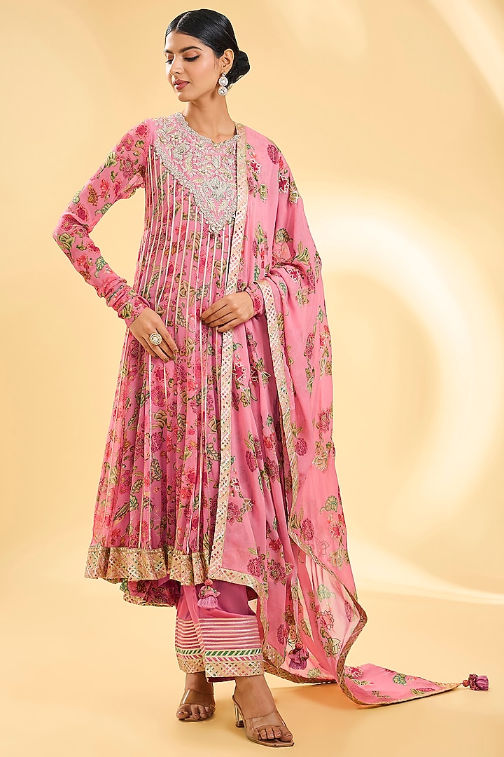 Pink Georgette Printed & Zari Embroidered Pleated Anarkali Set by Simar Dugal at Pernia's Pop Up Shop