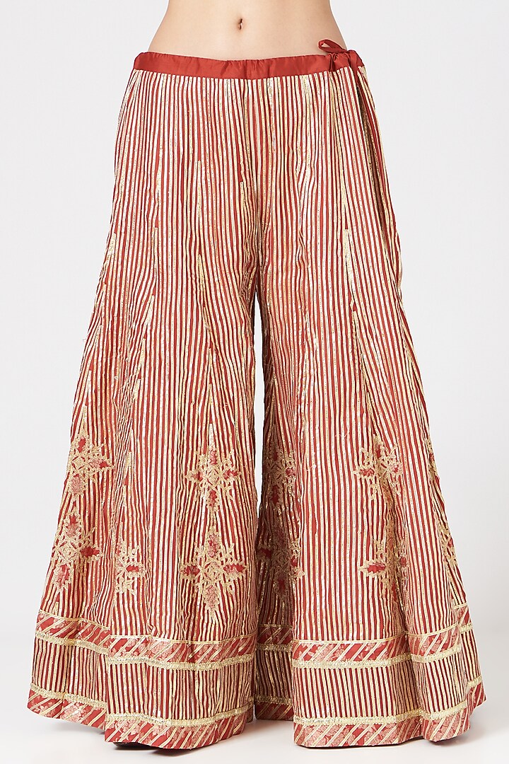 Maroon Chanderi Banarasi Paneled Wedding Sharara Set by Simar Dugal at Pernia's Pop Up Shop