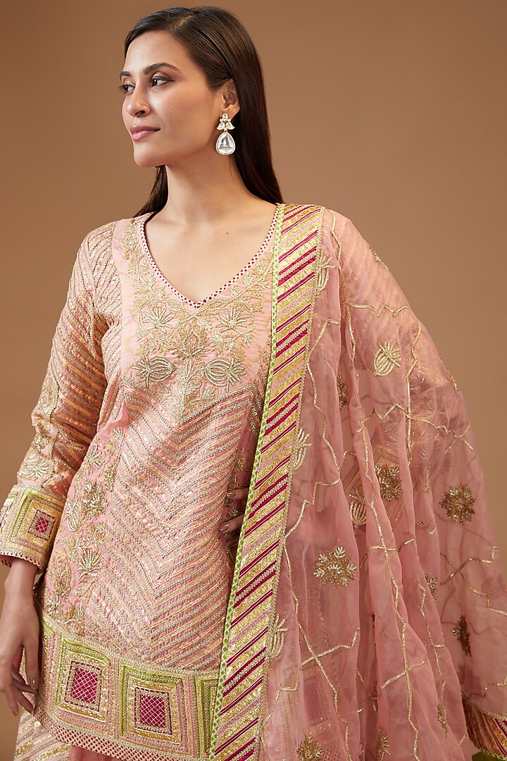 Pink Banarasi Embroidered Bridal Sharara Set by Simar Dugal at Pernia's Pop Up Shop