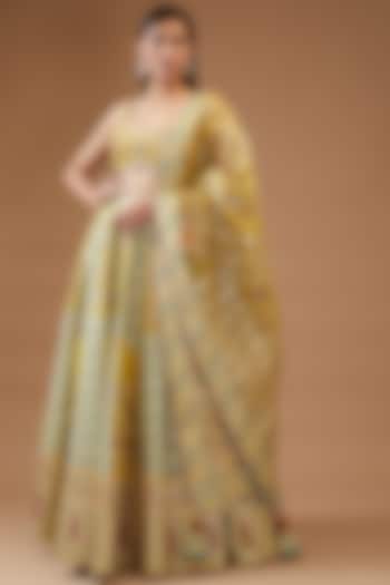 Green Chanderi Embroidered Bridal Lehenga Set by Simar Dugal at Pernia's Pop Up Shop