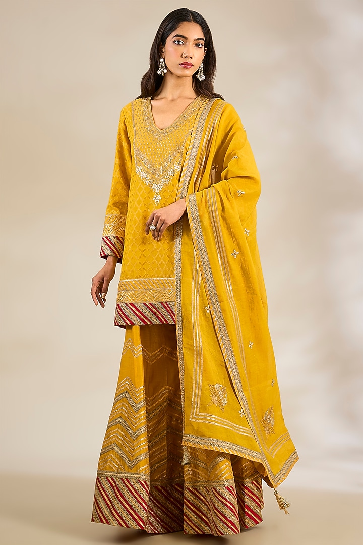 Mustard Banarasi & Chanderi Embroidered Bridal Sharara Set by Simar Dugal at Pernia's Pop Up Shop