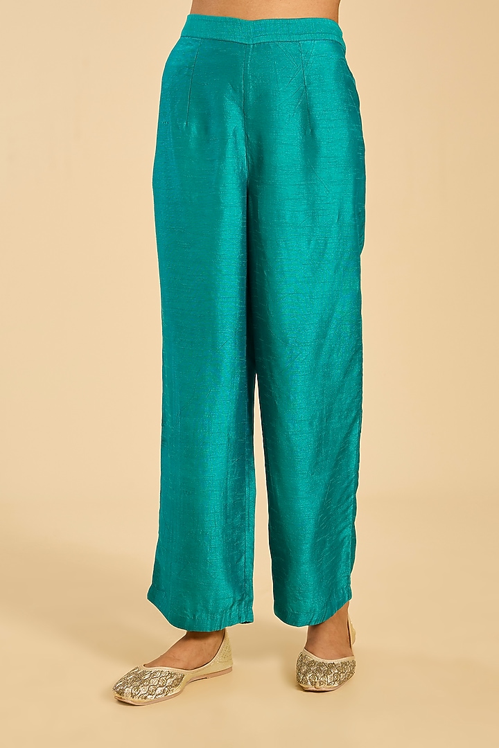 Emerald Green Striped Tissue Hand Embroidered Kaftan Set by Simar Dugal at Pernia's Pop Up Shop