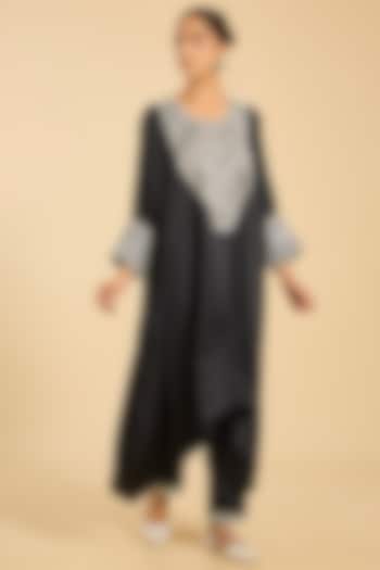 Black Striped Tissue Hand Embroidered Kaftan Set by Simar Dugal at Pernia's Pop Up Shop