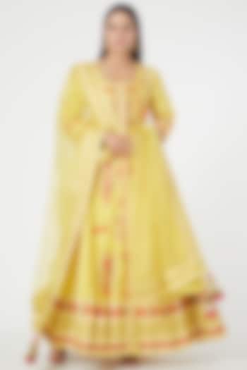 Yellow Embroidered Front-Open Kalidar Anarkali Set by Simar Dugal