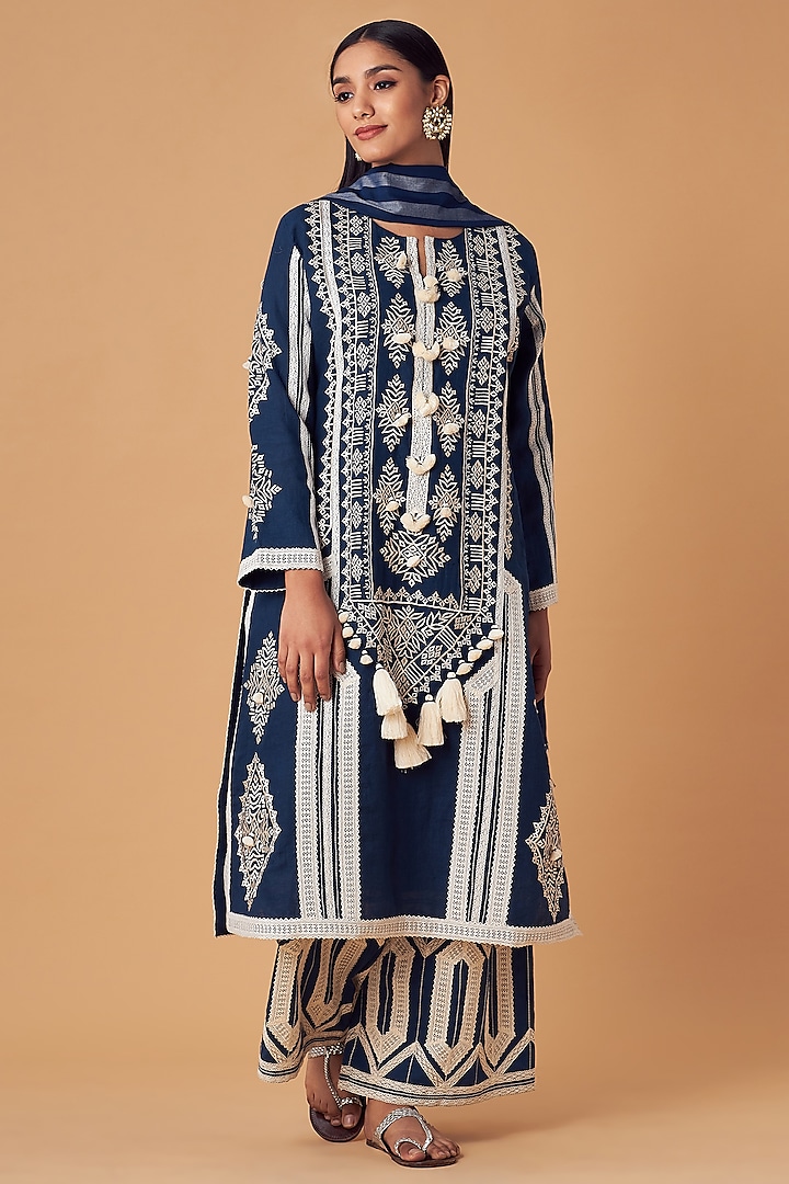 Navy Blue A-Line Kurta Set With Embroidery by Simar Dugal