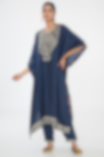 Navy Blue Habutai Silk Hand Embroidered Kaftan Set by Simar Dugal at Pernia's Pop Up Shop