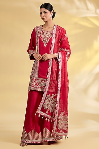 Red Tussar Silk Gota Embroidered Kurta Set by Simar Dugal