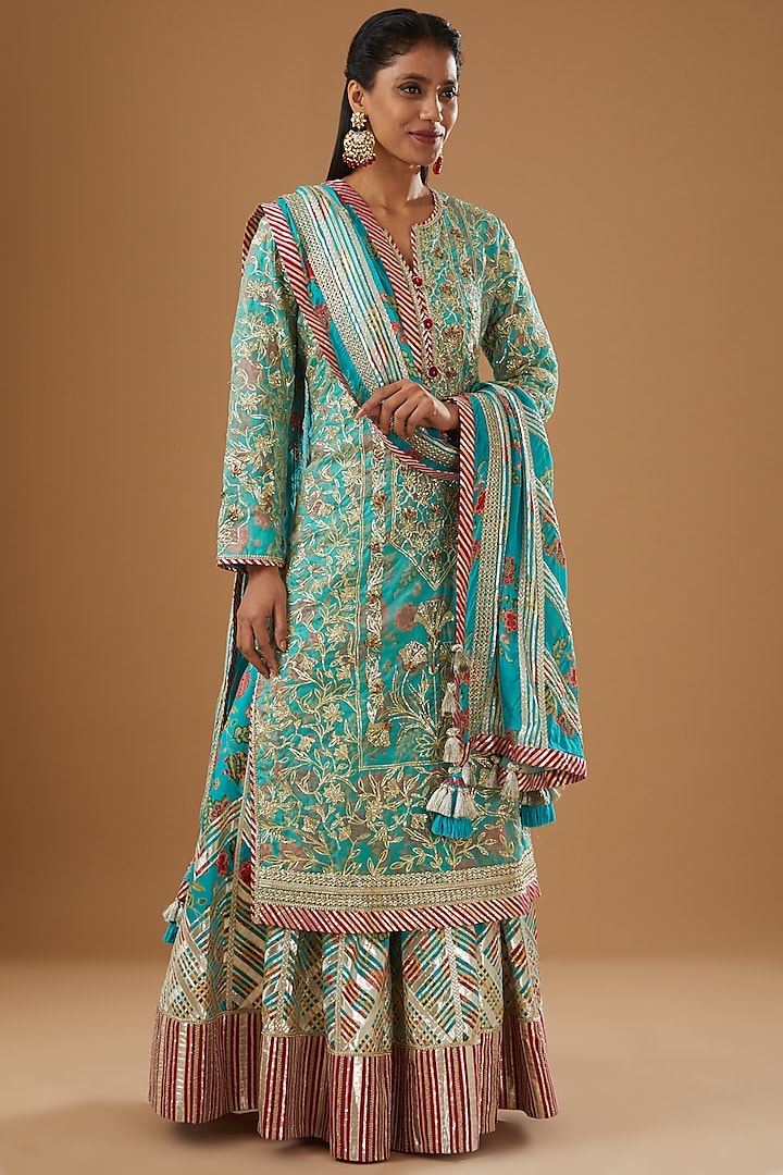 Blue Embroidered Kurta Set by Simar Dugal