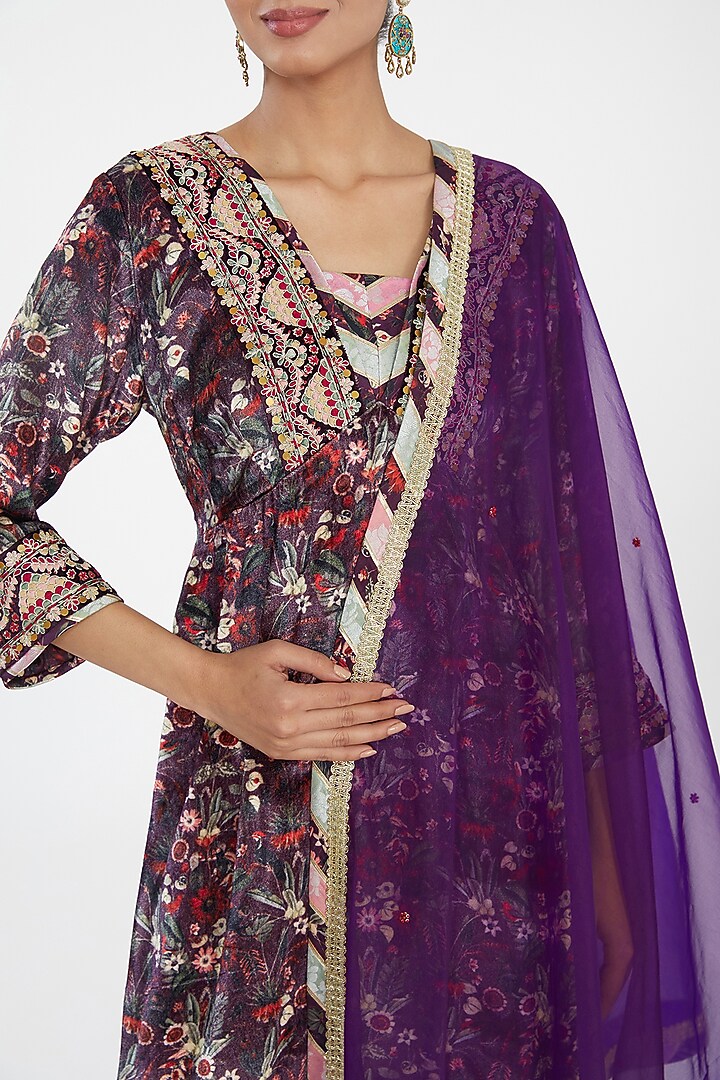 Purple Velvet Hand Embroidered & Printed Kurta Set by Simar Dugal at Pernia's Pop Up Shop