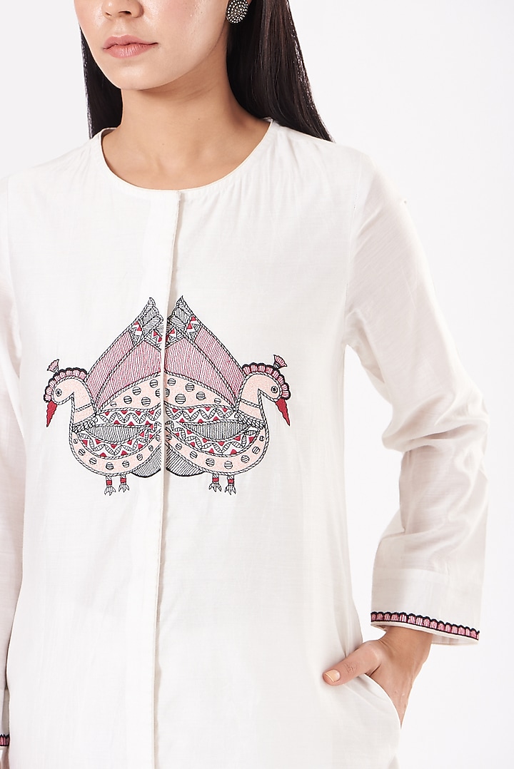 White Embroidered Kurta by Sini Madhubani at Pernia's Pop Up Shop