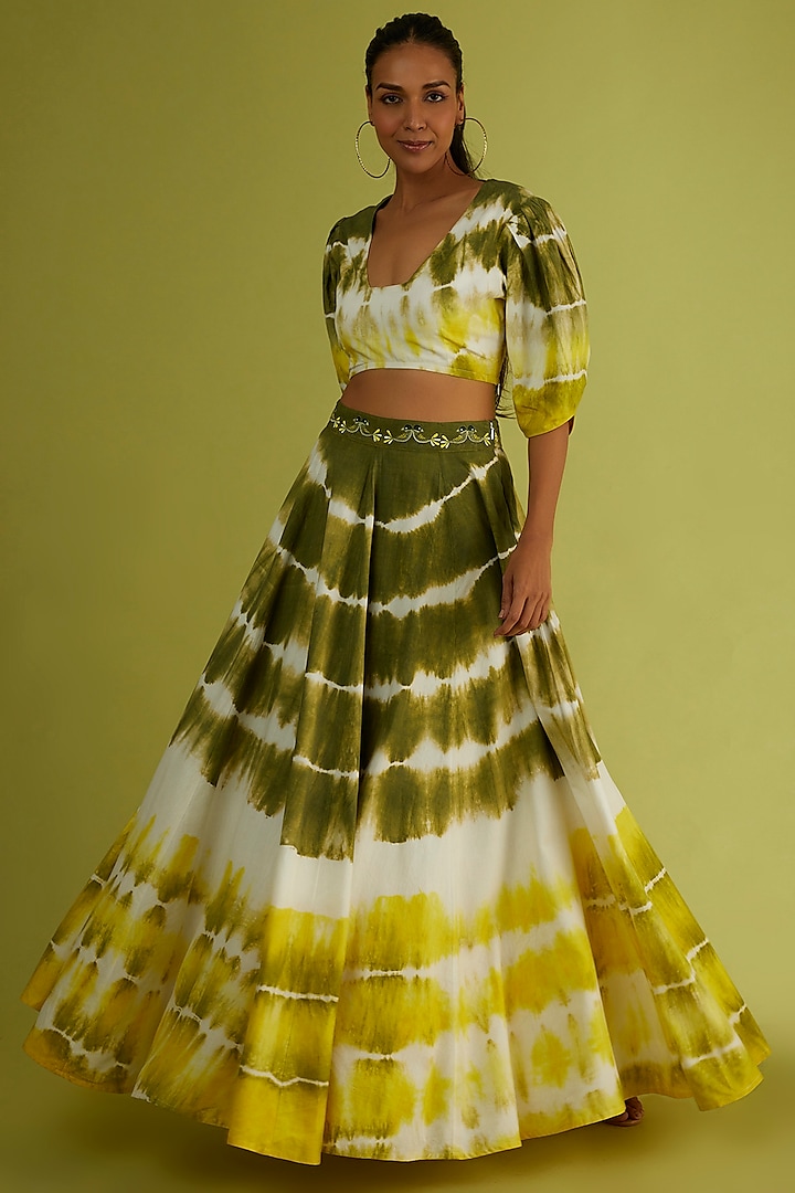 Henna Green Tie-Dyed Skirt Set by Sini Madhubani