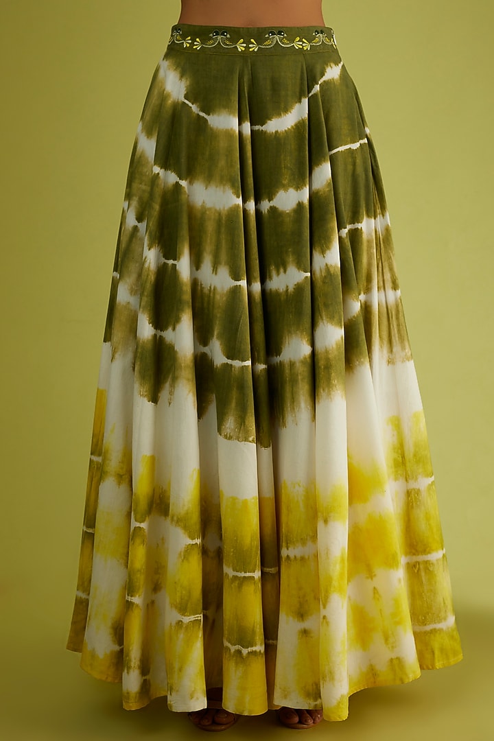 Henna Green Tie-Dyed Skirt Set by Sini Madhubani at Pernia's Pop Up Shop