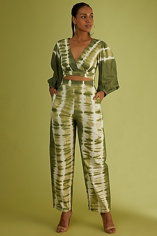 Henna Green Tie-Dyed Co-Ord Set by Sini Madhubani
