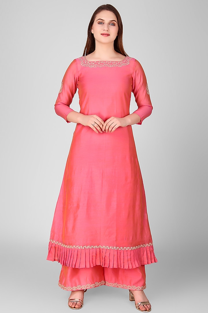 Fuchsia Chanderi Kurta Set by Simply Kitsch at Pernia's Pop Up Shop