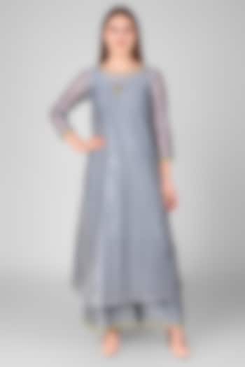 Grey Embroidered Kurta Set by Simply Kitsch at Pernia's Pop Up Shop