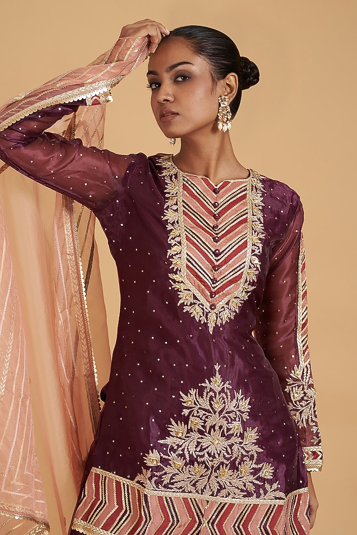 Wine Organza Kurta Set by Sidhaarth and Disha at Pernia's Pop Up Shop