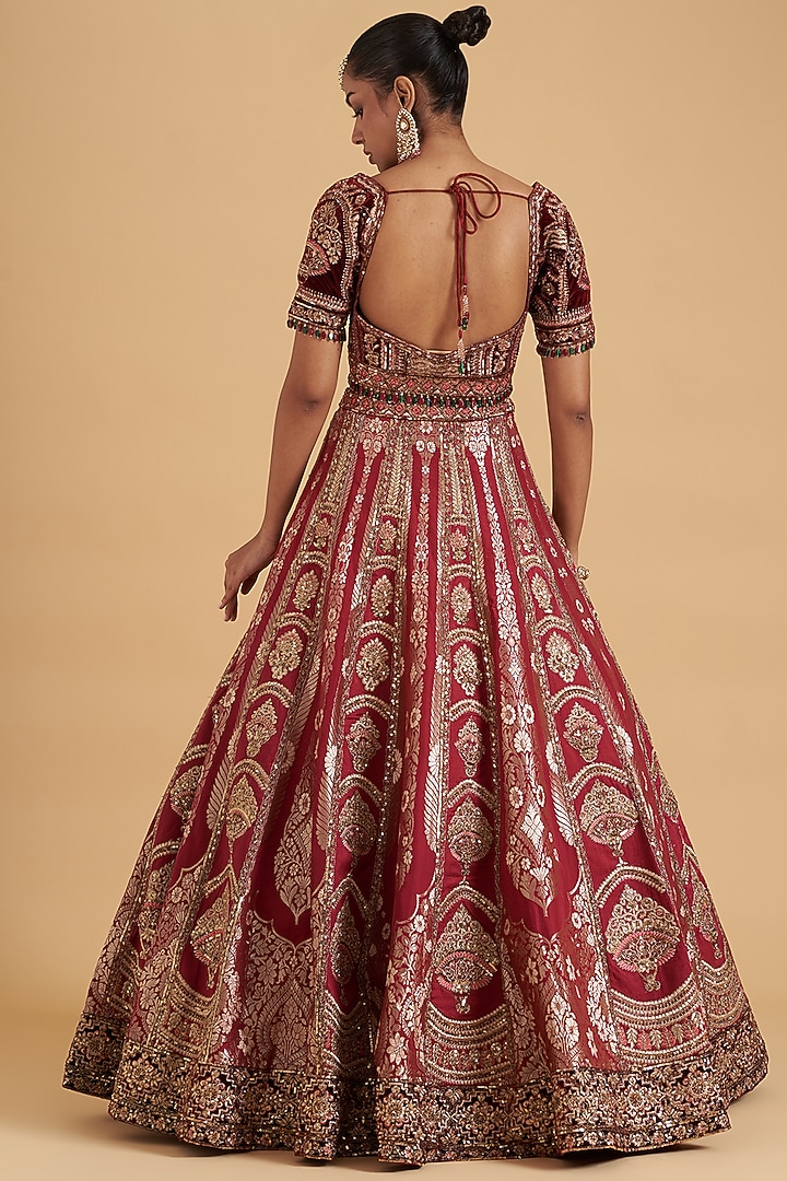 Crimson Red Banarasi Silk Wedding Lehenga Set by Sidhaarth and Disha at Pernia's Pop Up Shop