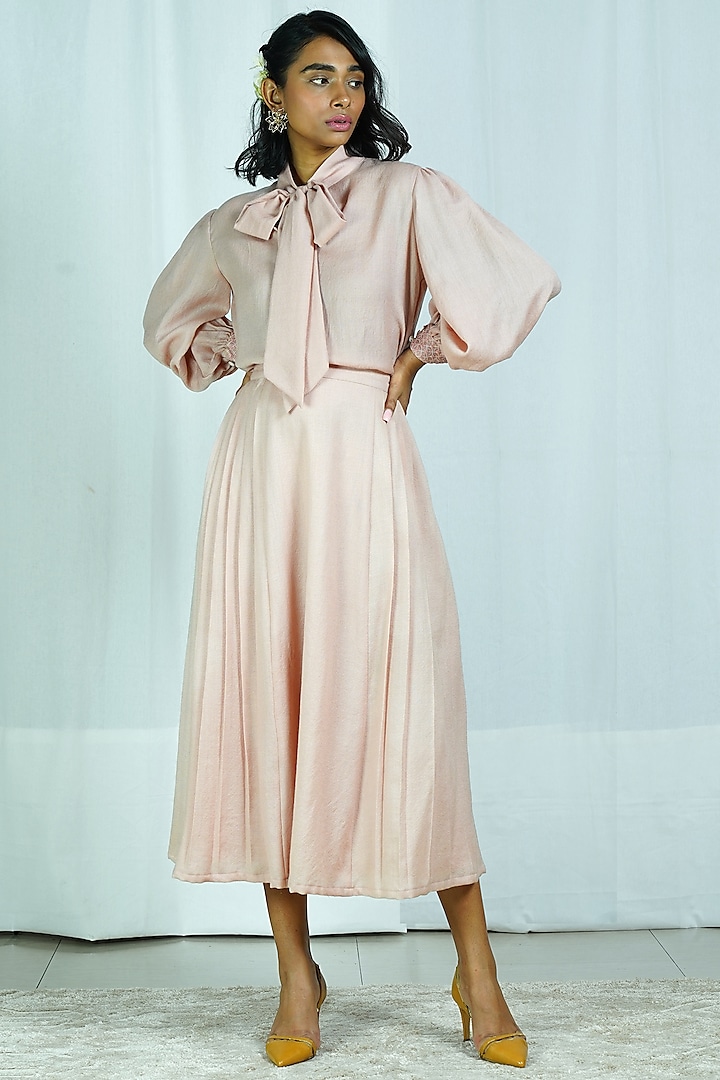 Pink Pleated Skirt by Shiori