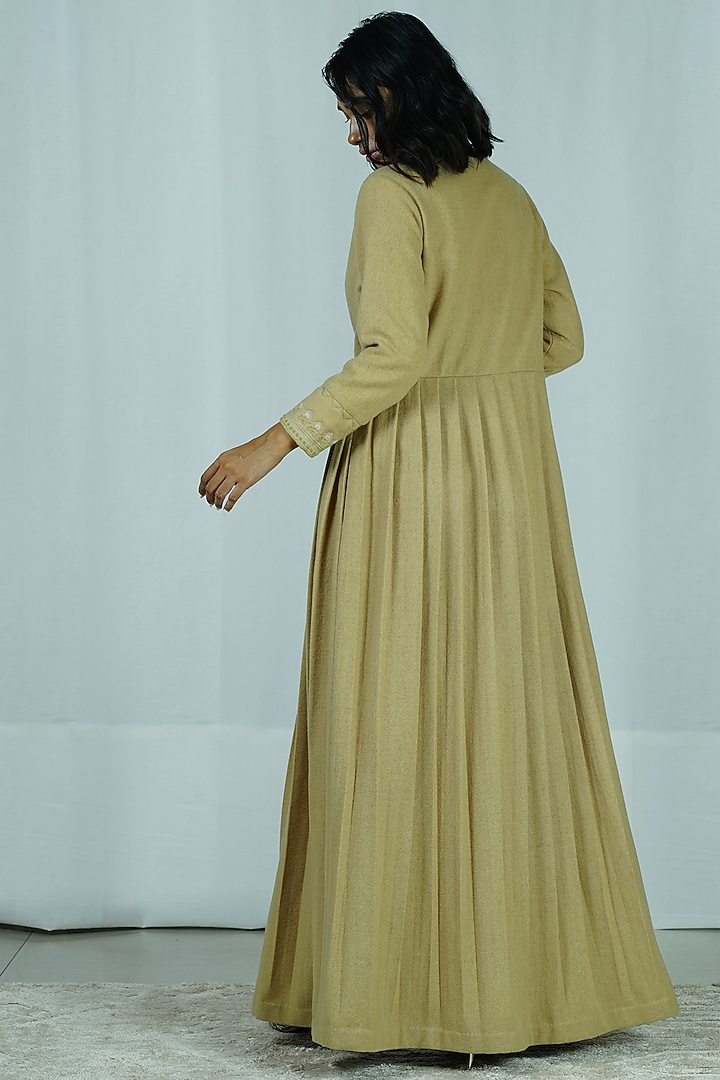 Green Embroidered Coat Dress by Shiori at Pernia's Pop Up Shop
