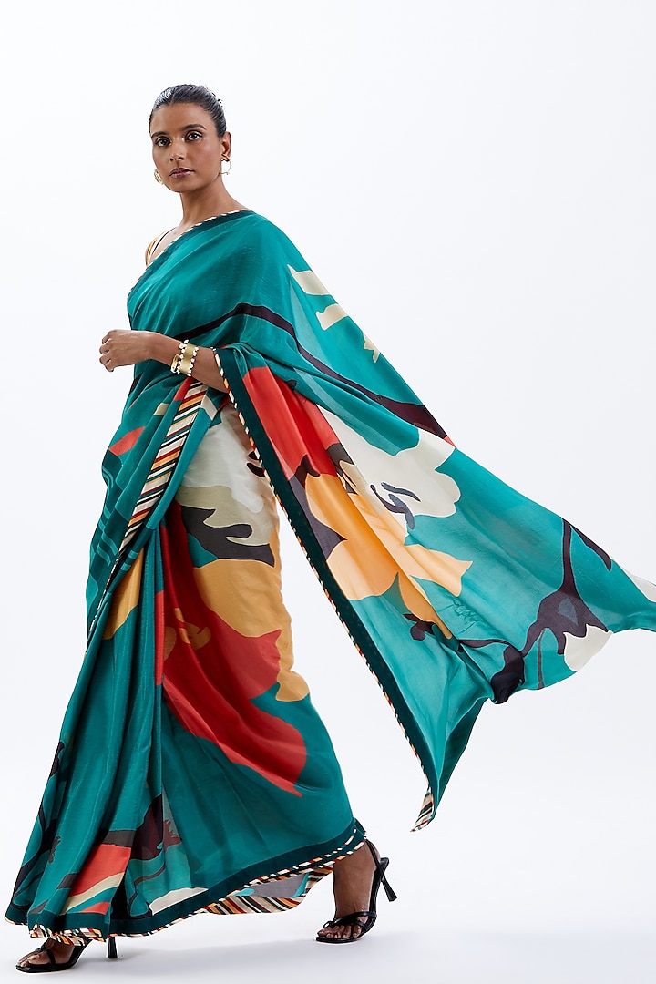 Emerald Habutai Silk Printed Saree Set by Sitaraa