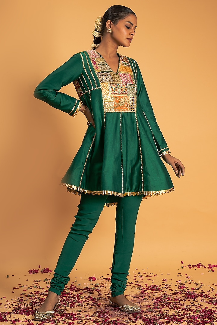 Green Chanderi Gota Applique Work Kurta Set by Sitaraa at Pernia's Pop Up Shop