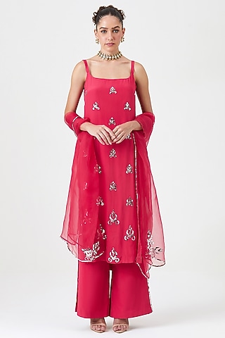 Coral Natural Crepe Silk Embellished Kurta Set by Sitaraa