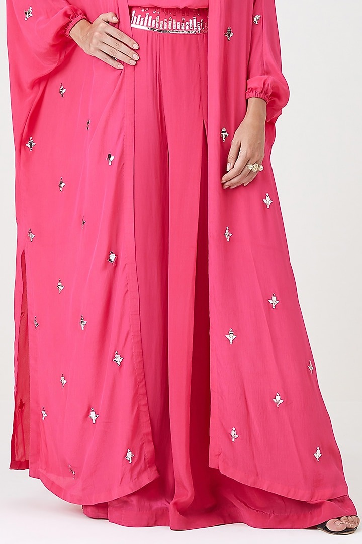 Pink Natural Crepe Nakshi Embellished Cape Set by Sitaraa at Pernia's Pop Up Shop