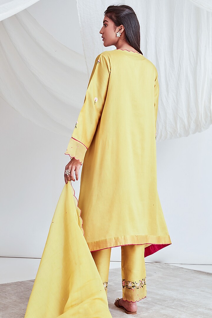 Yellow Embroidered Kaftan Set by Sitaraa at Pernia's Pop Up Shop
