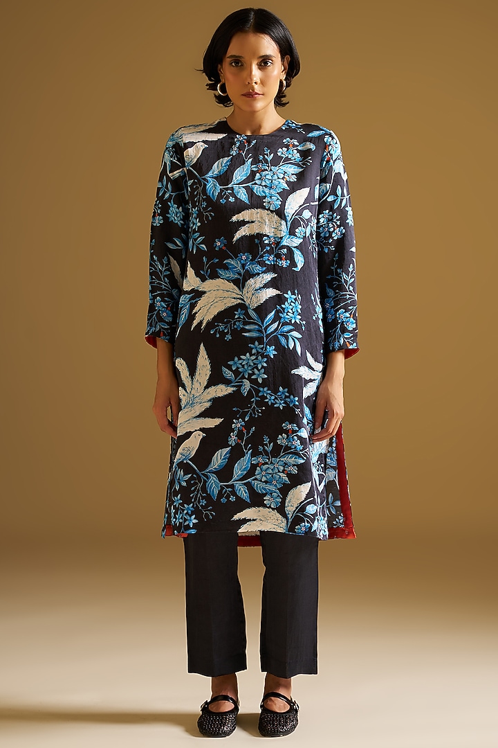 Black Silk Linen Floral Printed Kurta Set by Sitaraa at Pernia's Pop Up Shop
