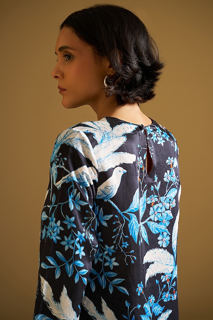 Black Silk Linen Floral Printed Kurta Set by Sitaraa at Pernia's Pop Up Shop